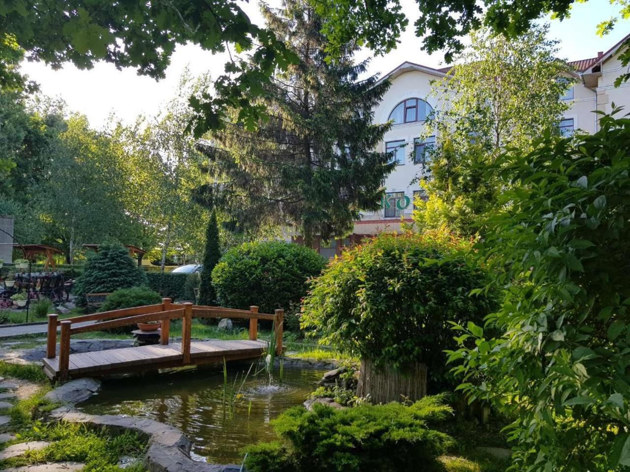 Yanoshi Hotel Helikon מראה חיצוני תמונה