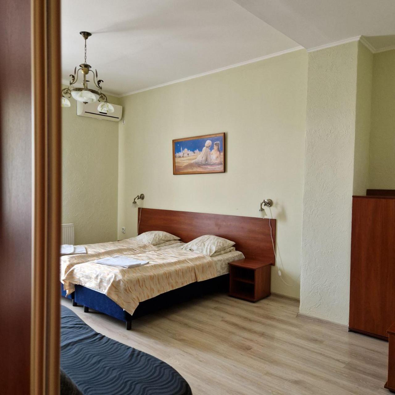 Yanoshi Hotel Helikon מראה חיצוני תמונה