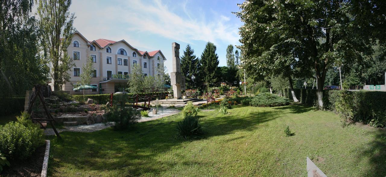 Yanoshi Hotel Helikon מראה חיצוני תמונה
